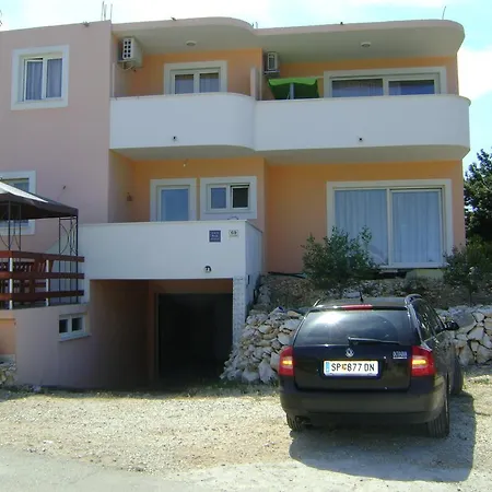 Sanja * Hvar Town